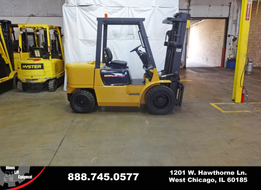 2003 Caterpillar GP30K Forklift on Sale in Indiana