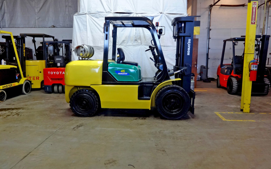  2005 Komatsu FG45T-8 Forklift on Sale in Indiana