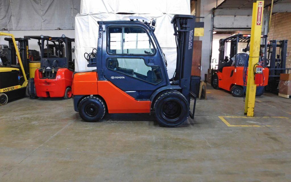  2008 Toyota 8FGU30 Forklift on Sale in Indiana